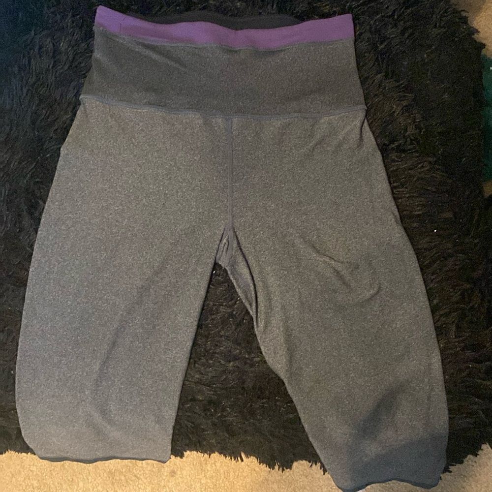 Lululemon Womens Charcoal Grey Crop Activewear Leggings
